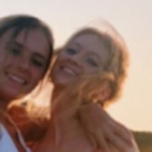 Meet your Posher, Avery